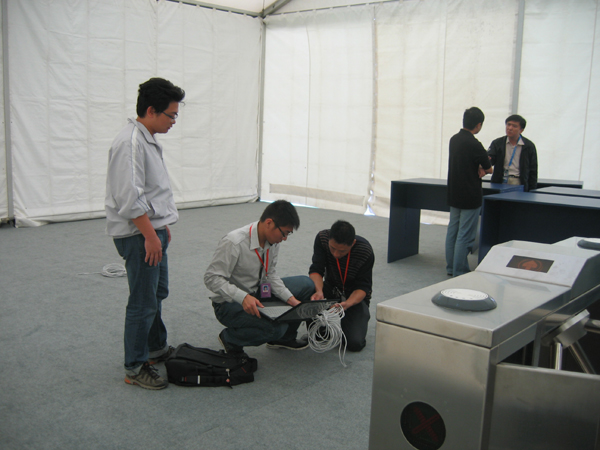 新闻名称：宁夏联通2008年G网二期基站交流电源引入工程
添加日期：2011-09-27 23:34:36
浏览次数：14245